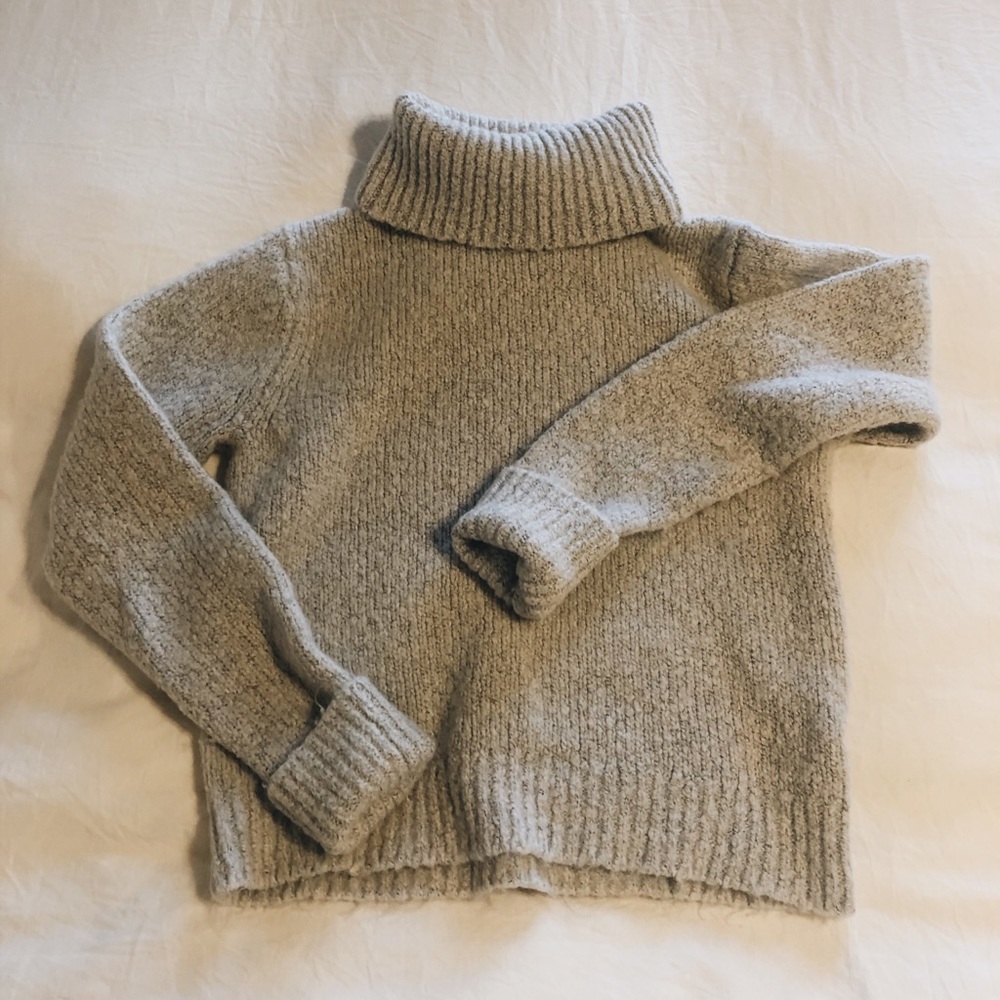 Brandy Melville Turtleneck Sweater